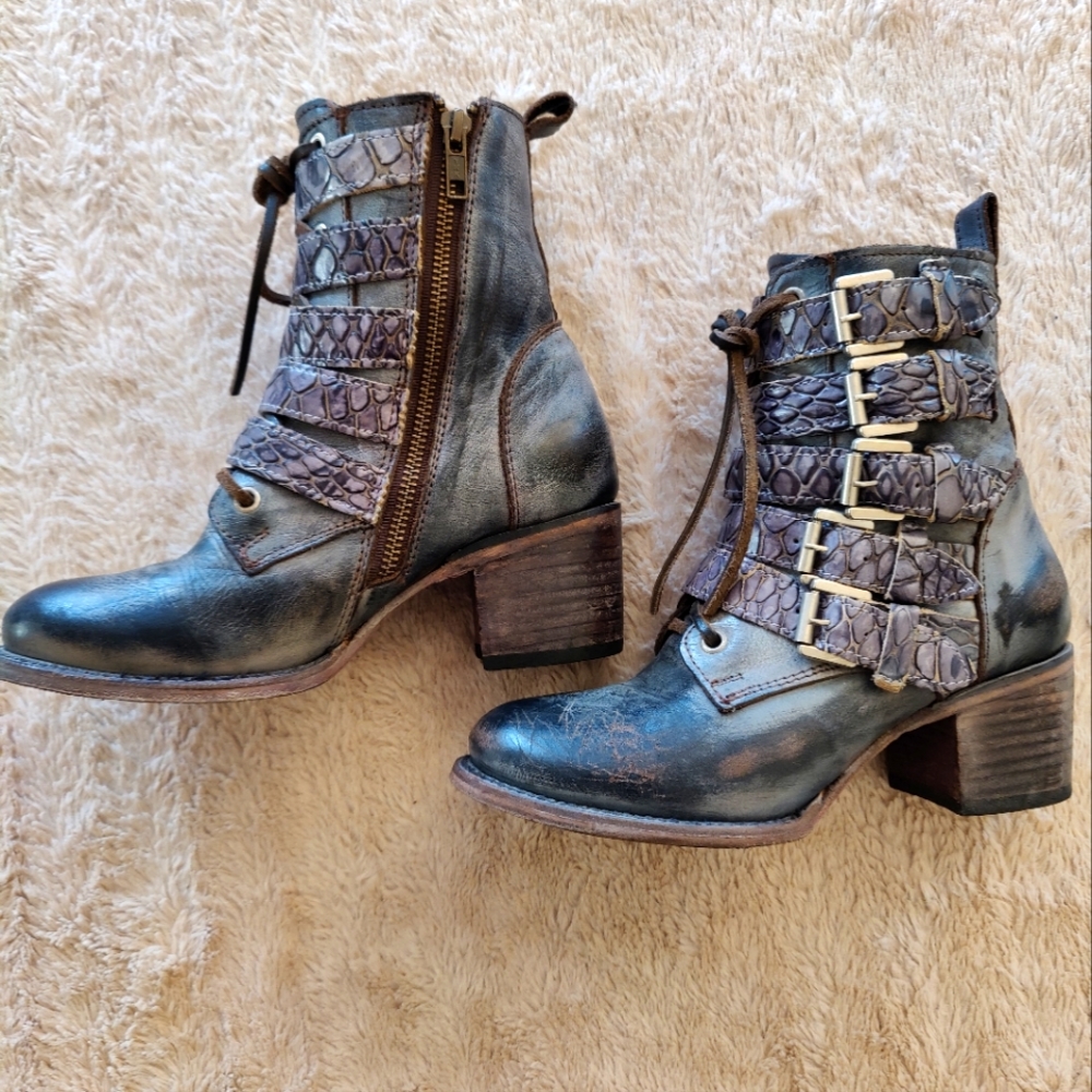 Freebird CANDICE Ankle Boots